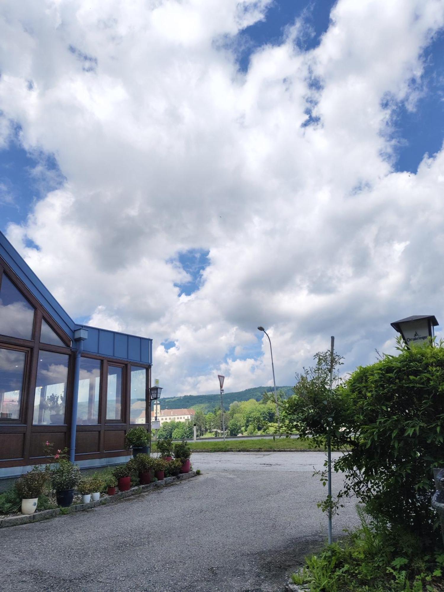 Asia Wok Gasthof Ybbs an der Donau Exterior photo